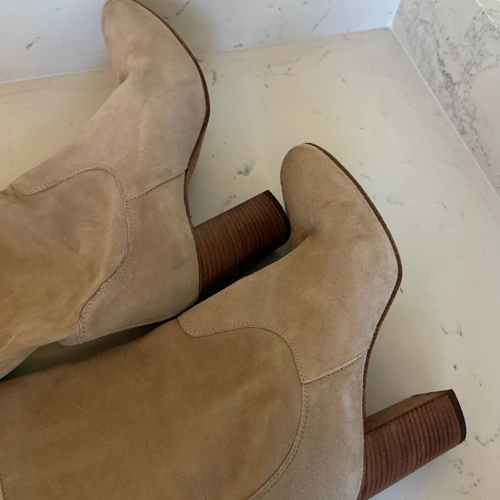 Free People Dakota Block Heel suede slouchy Boots Women’s size 40/ 9 Tan Color